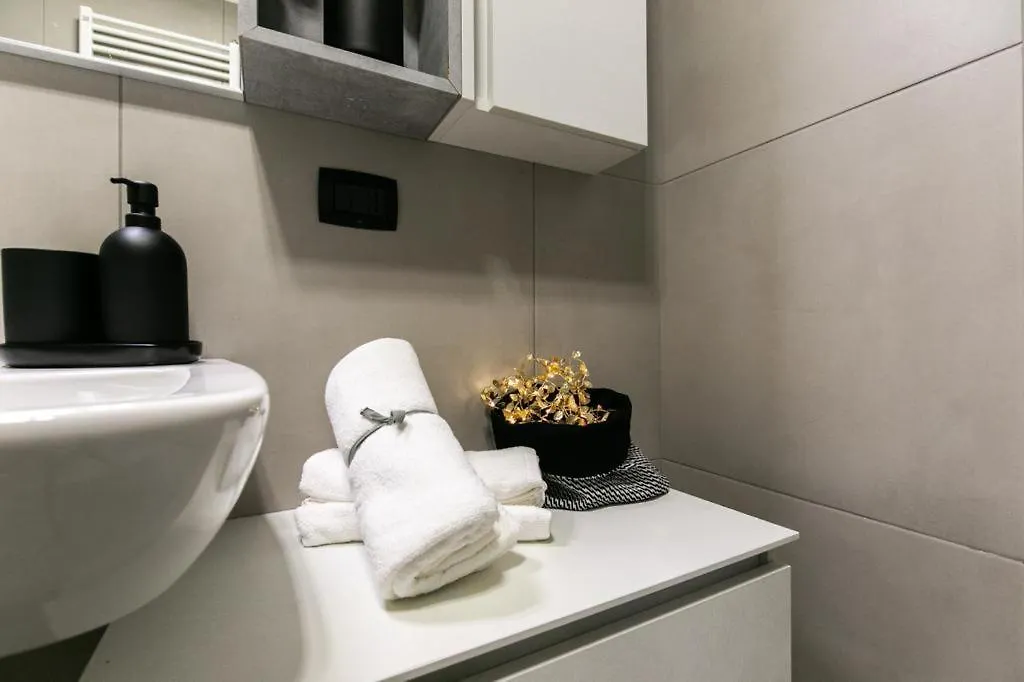 Citylife Monolocale Con Ampio Terrazzo Milano